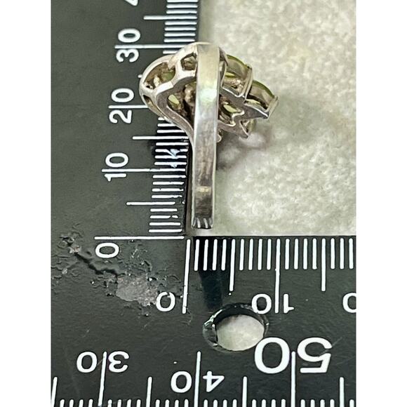 Vintage Sterling Silver Peridot Marquise Cluster Cocktail Ring Size 6 - Picture 12 of 14